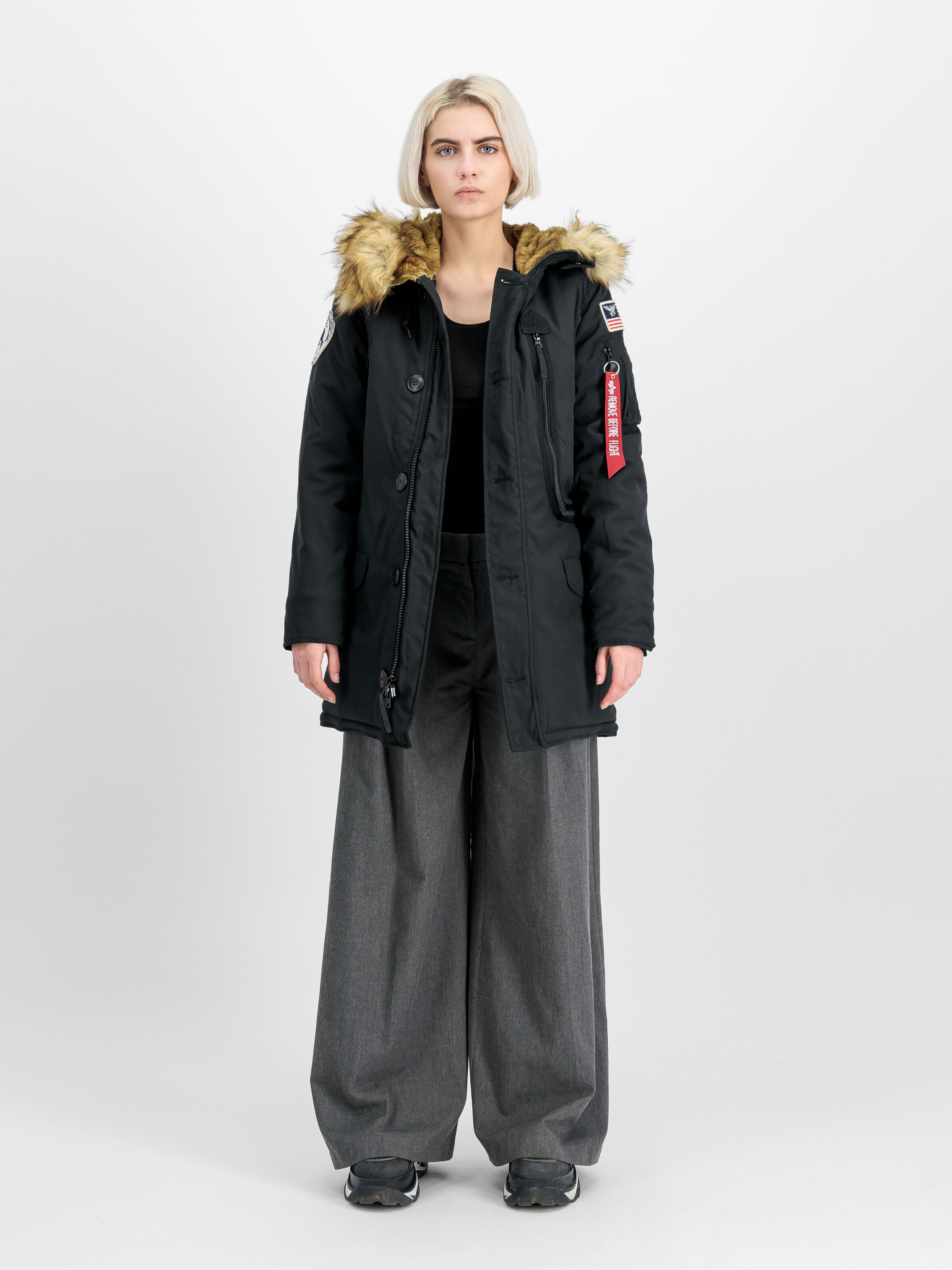 Polar Jacket Women black 123002_03_2_model_00001_130399