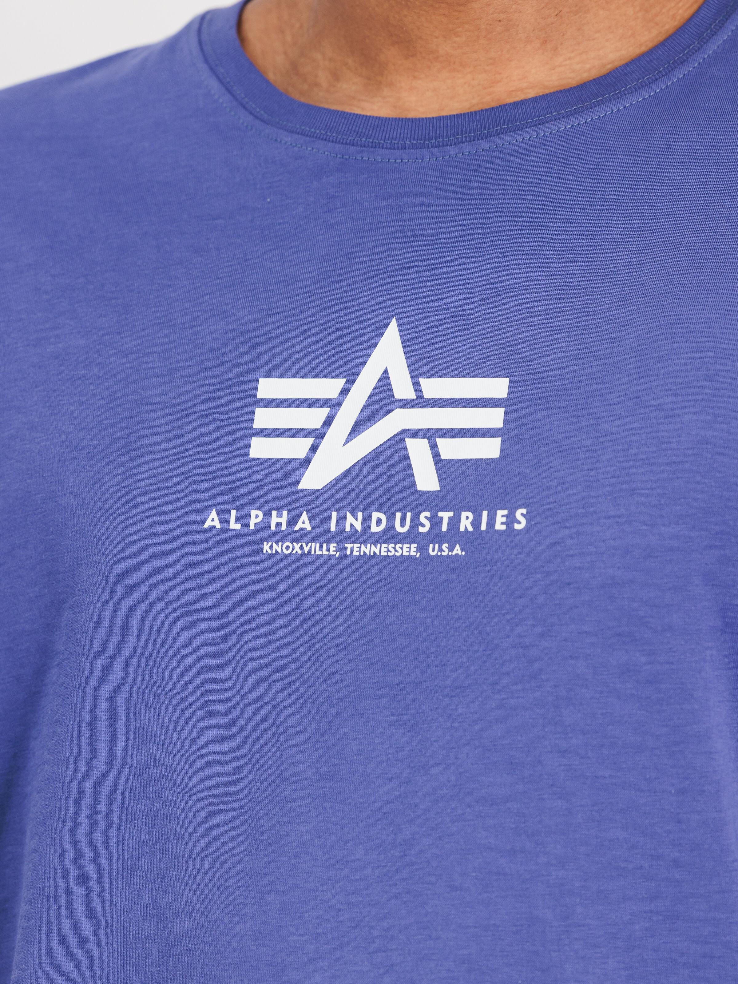 Basic Mid Logo T-Shirt night purple 118533_735_3_detail_00001_139162