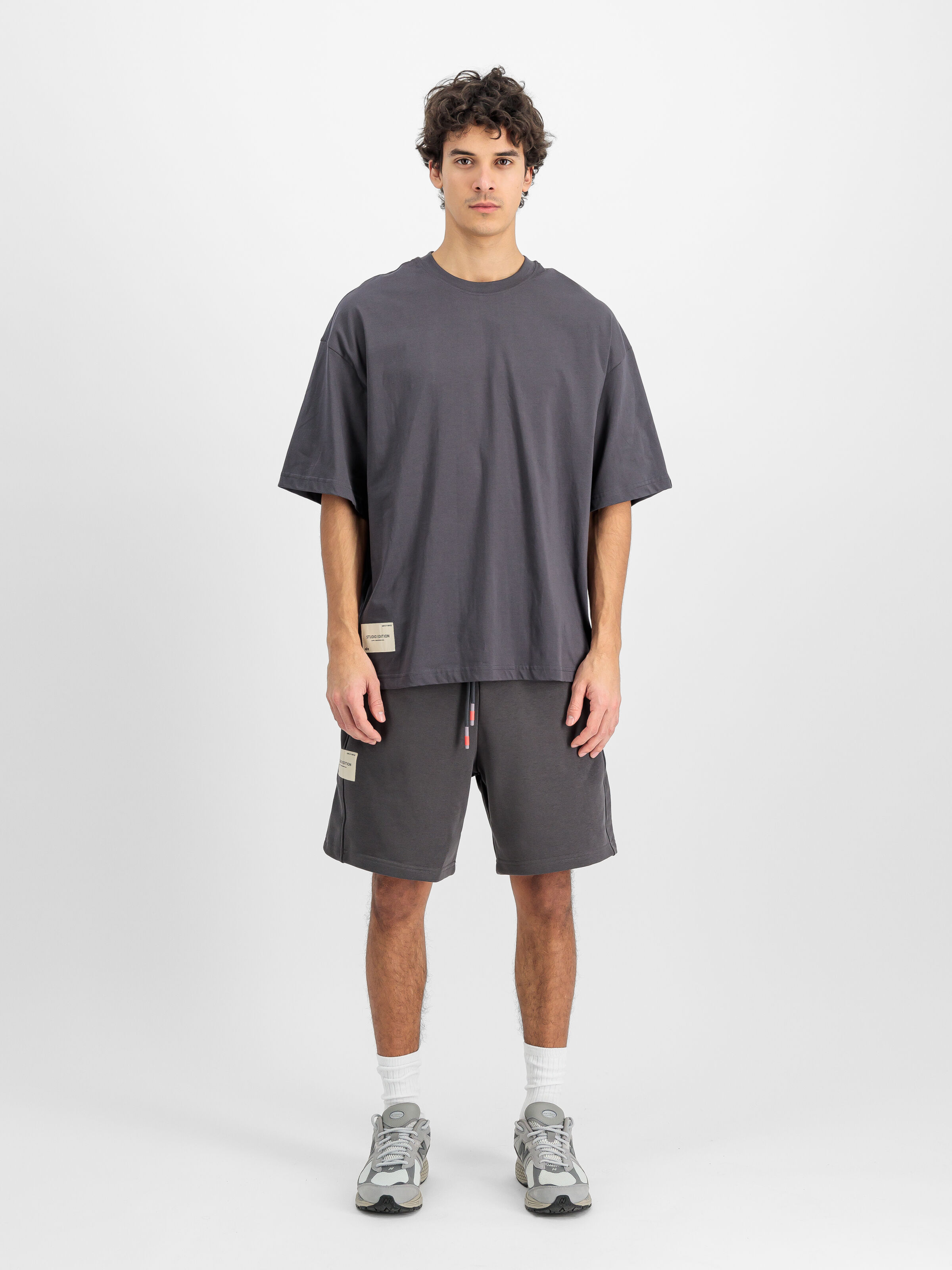 Studio Edition Short vintage grey 156369_684_2_model_00001_139449