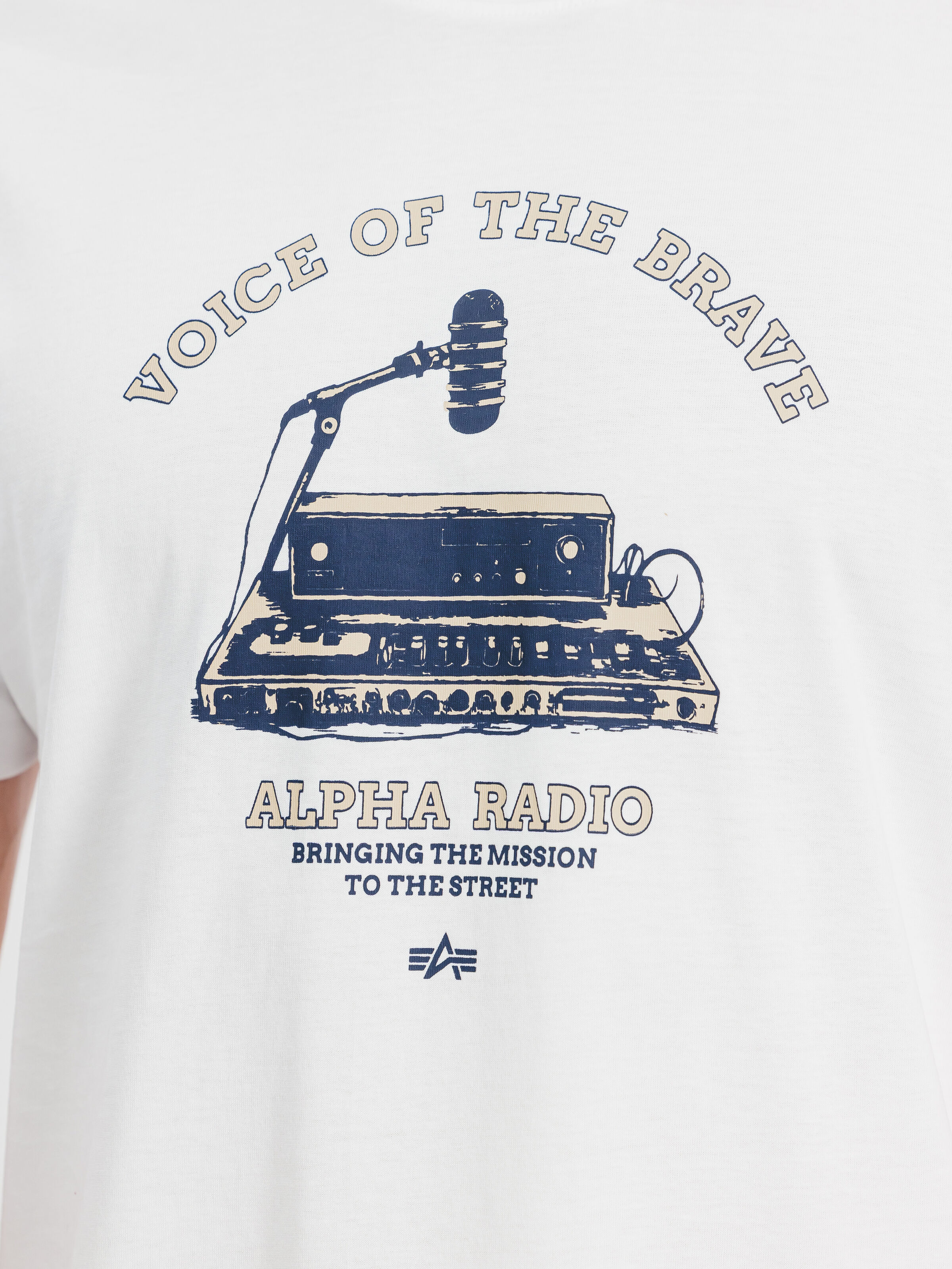 Alpha Radio T-Shirt white 266507_09_3_detail_00001_213015