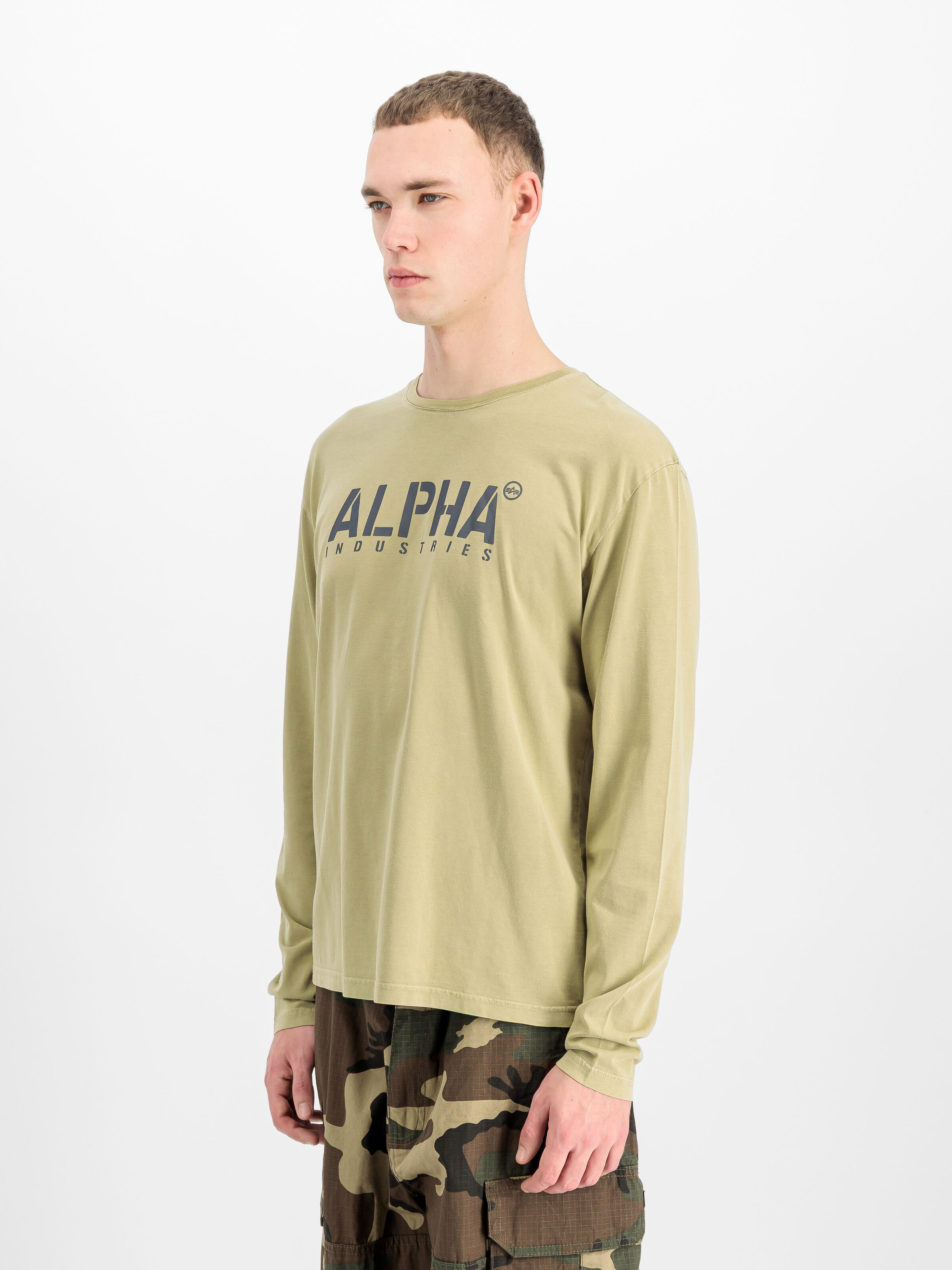Alpha Stencil Longsleeve light olive 268583_82_2_model_00002_220891
