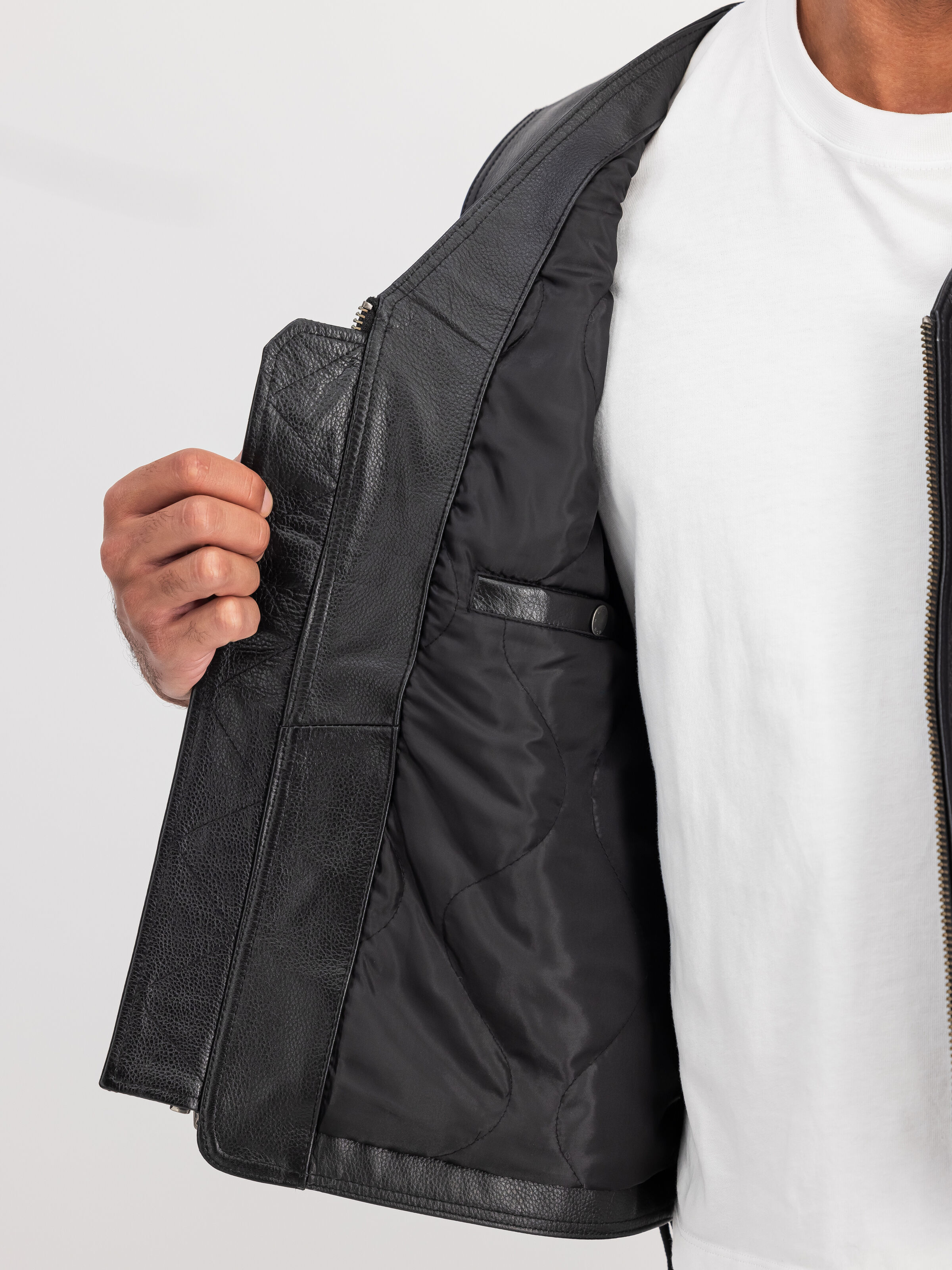 X-Force Leather Vest black 266108_03_3_detail_00001_210276