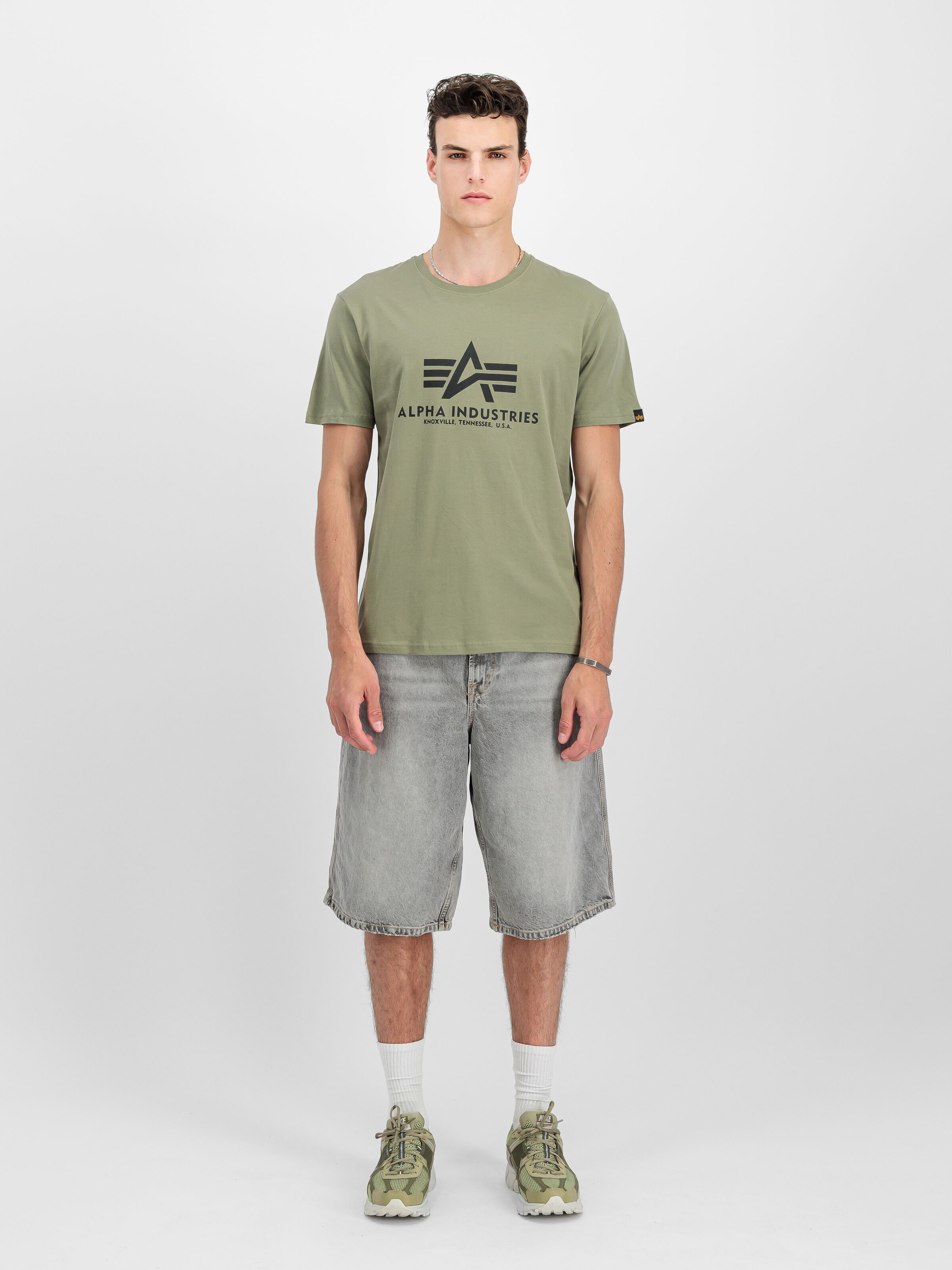 Basic Big Logo T-Shirt olive 100501_11_2_model_00001_188948