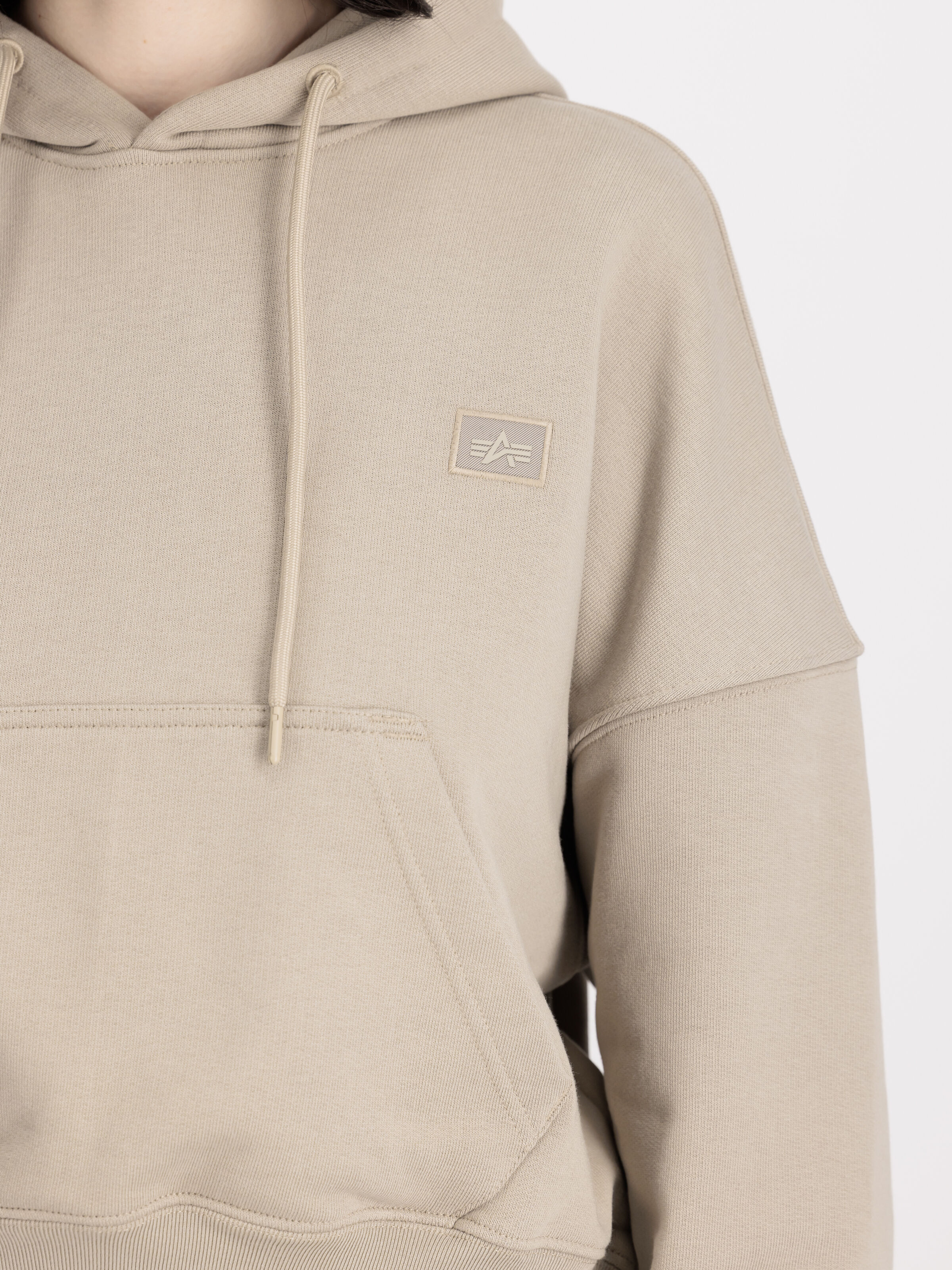 Alpha Essentials Rubber Logo Hoodie Women vintage sand 146041_679_3_detail_00001_98277
