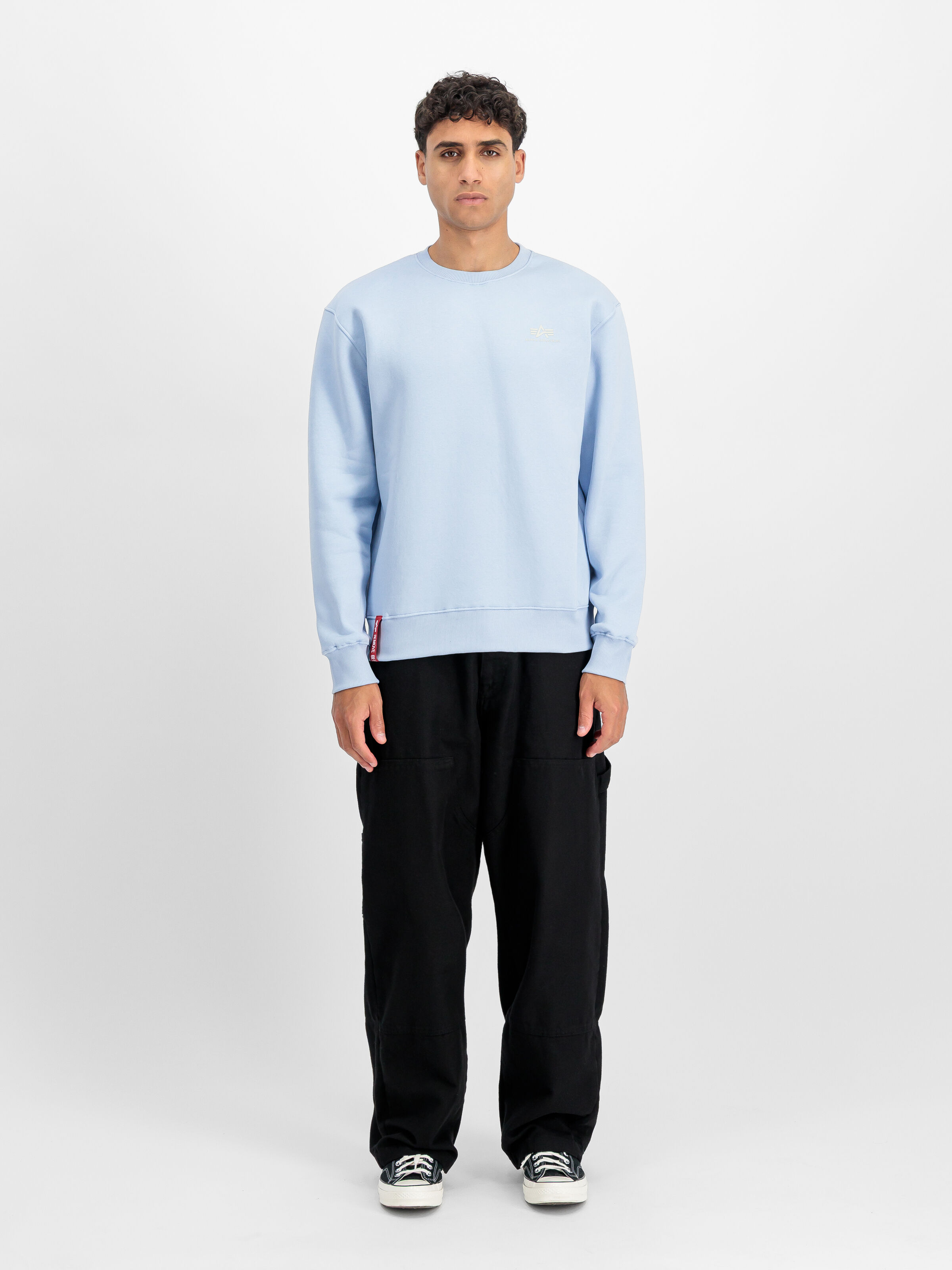 Basic Small Logo Sweatshirt artic blue 188307_40_2_model_00001_196478