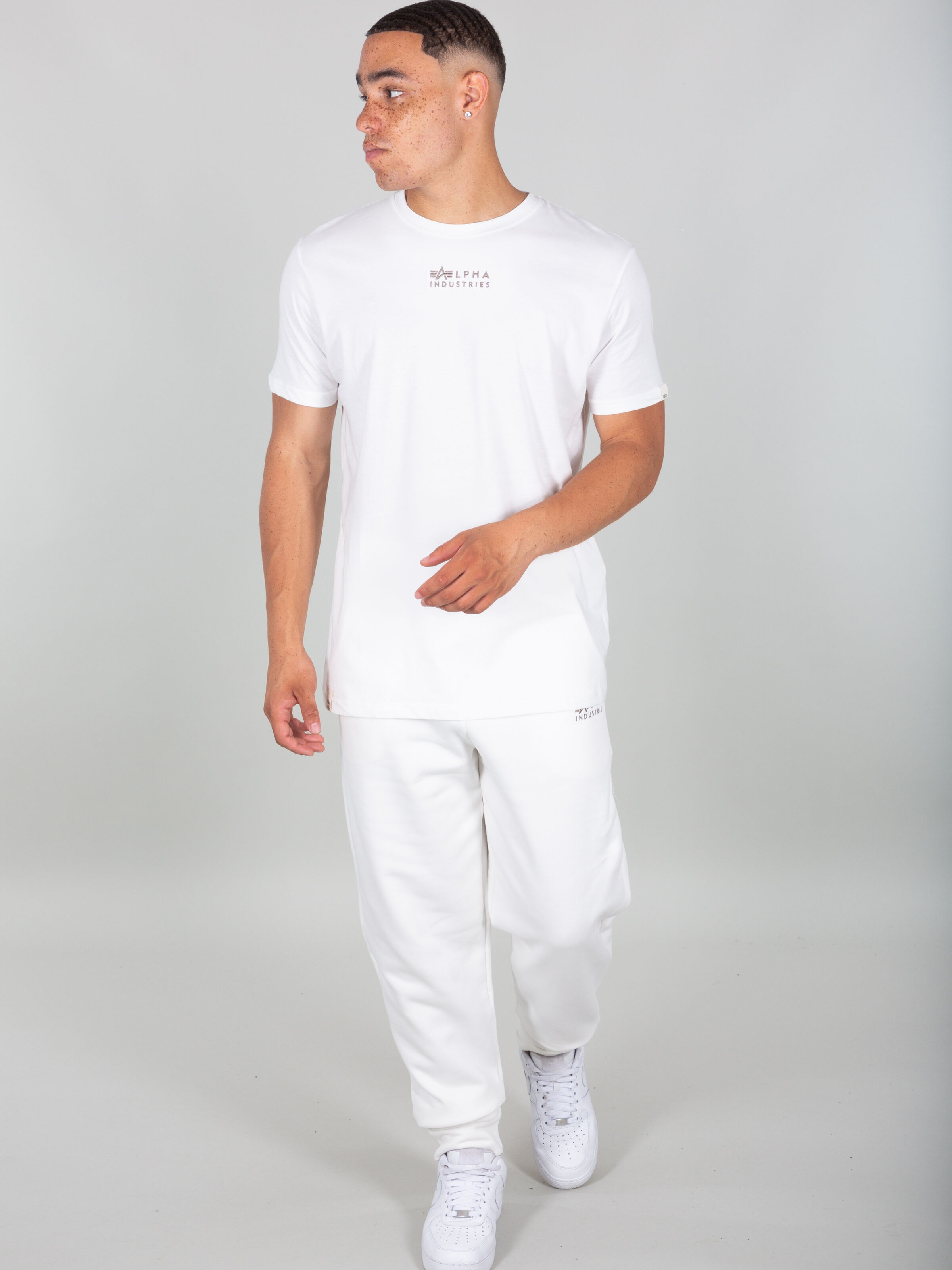 Organics Embroidery T-Shirt organic white 118529_626_alpha-industries-organics-emb-t-003_183183