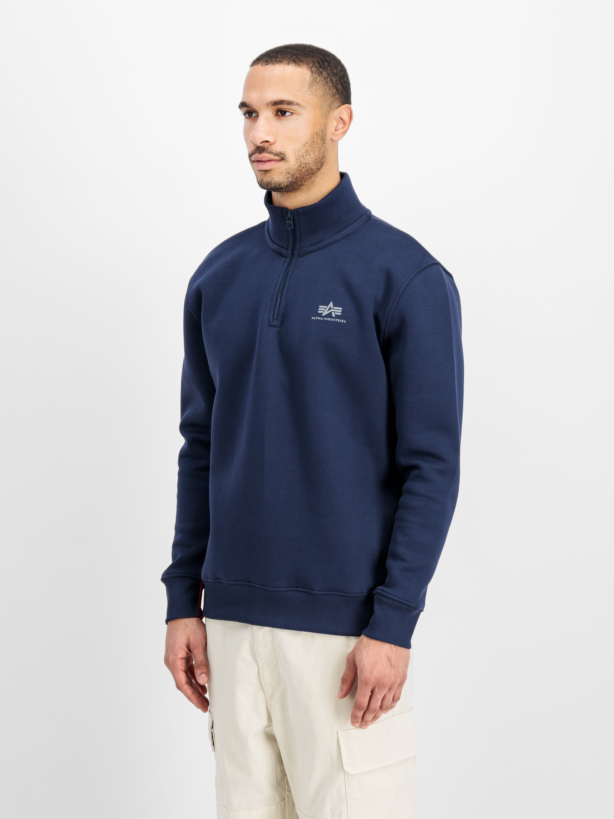 Half Zip Small Logo Sweatshirt ultra navy 108308_697_2_model_00003_125611