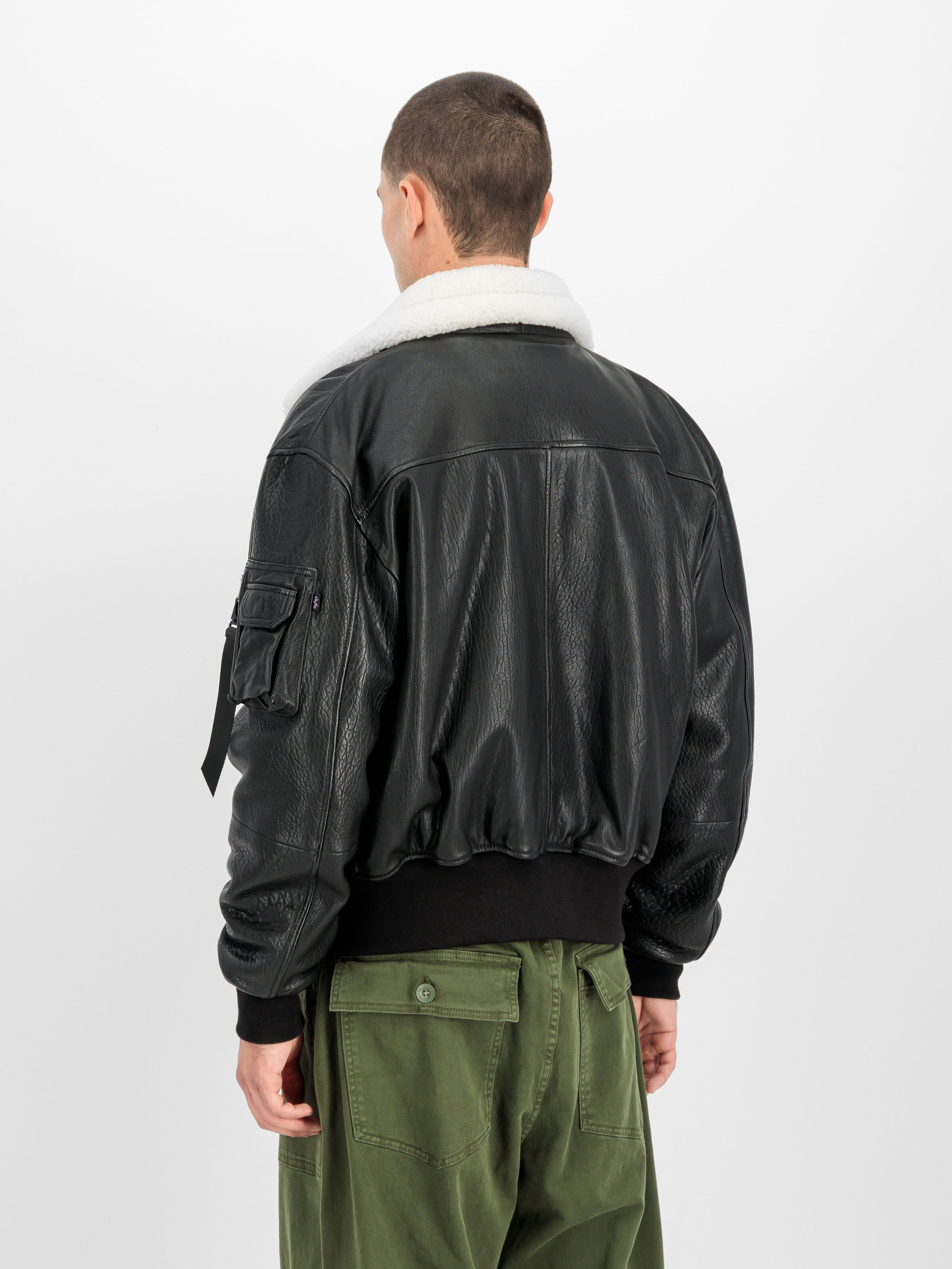 B-15 Leather UV Bomber Jacket black 768004_03_2_model_00004_245456