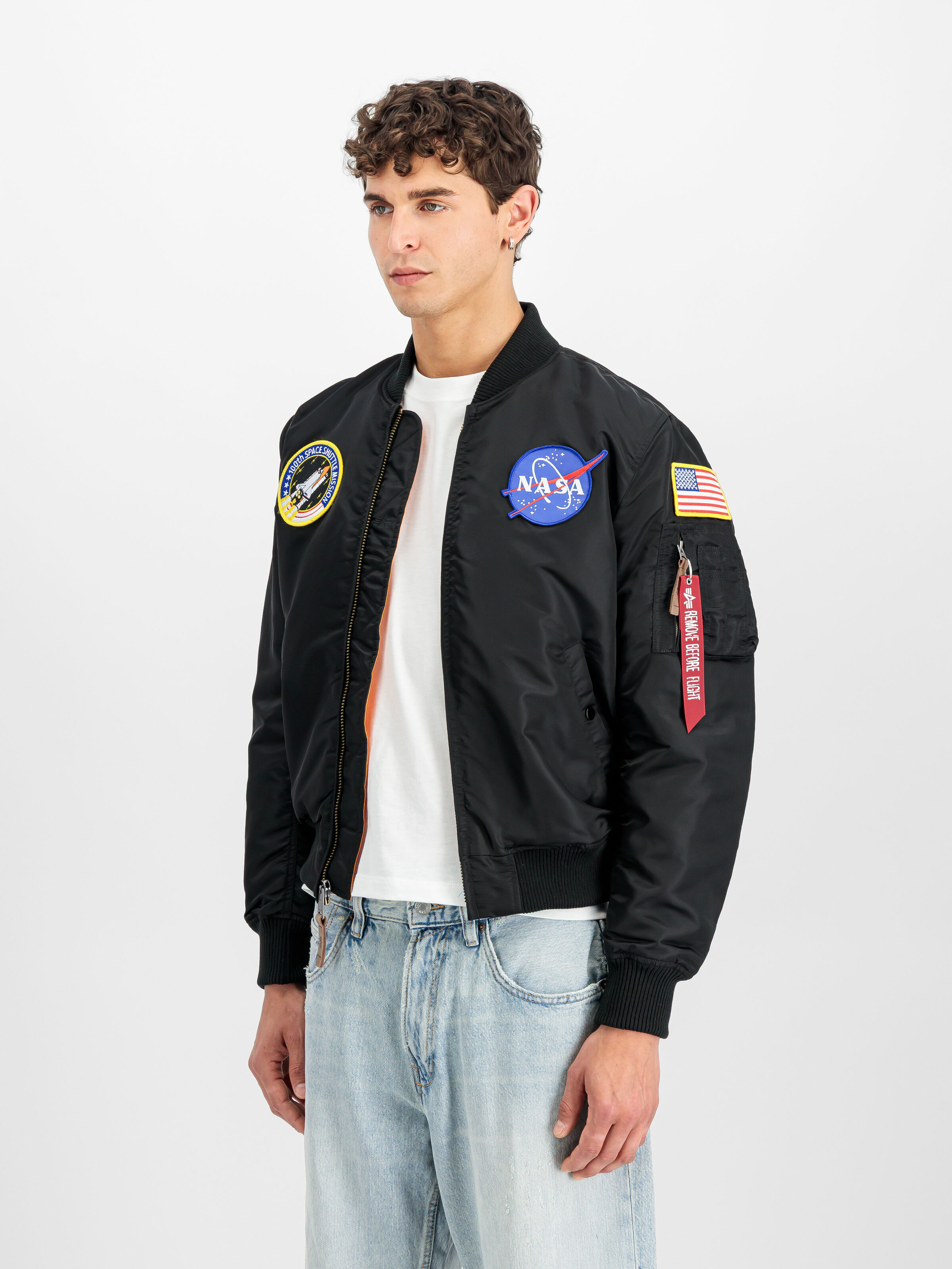 MA-1 VF NASA Bomber Jacket black 166107_03_2_model_00002_189939