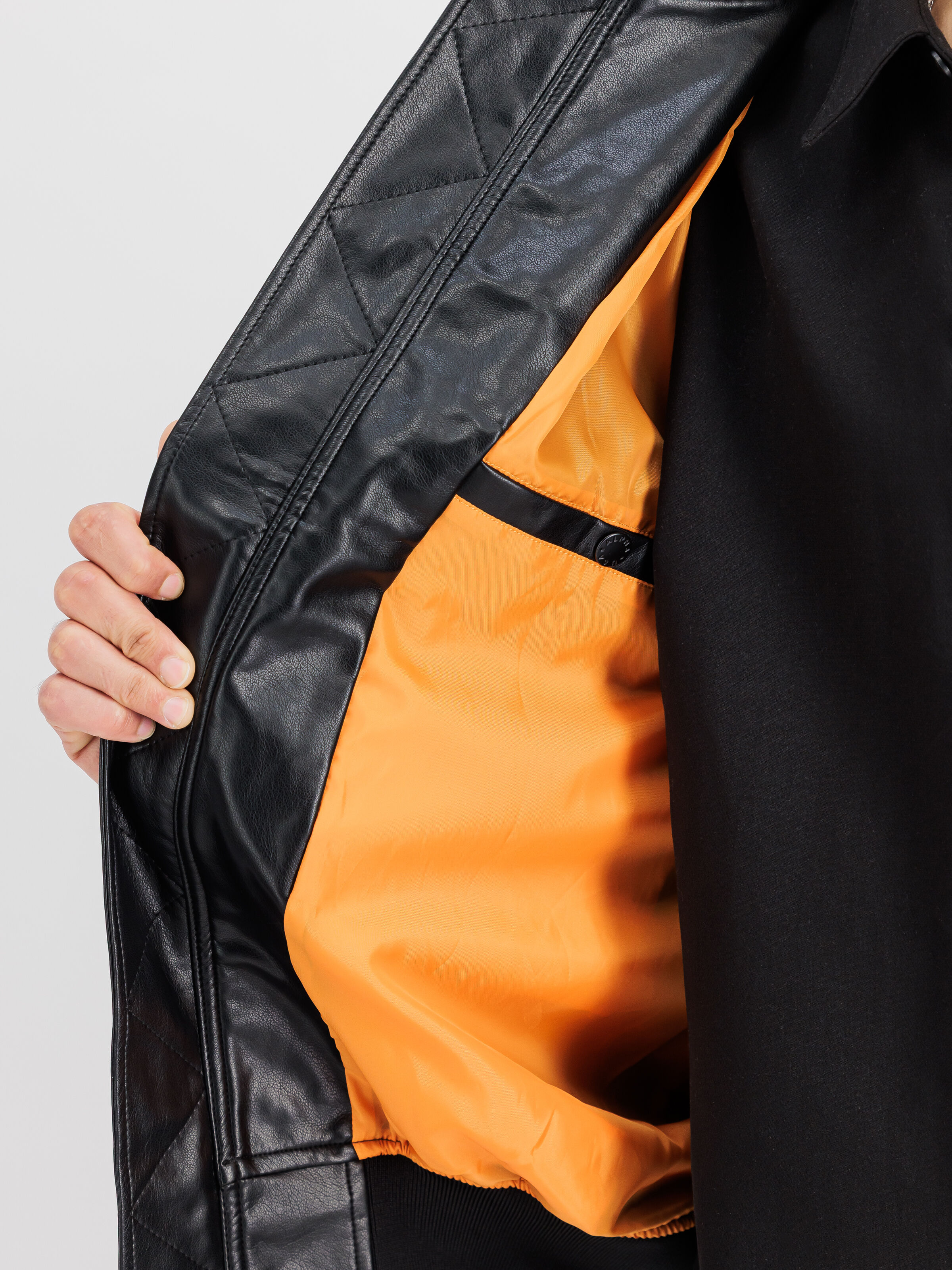 MA-1 VF Vegan Leather Light Bomber Jacket black 106108_03_3_detail_00001_156868