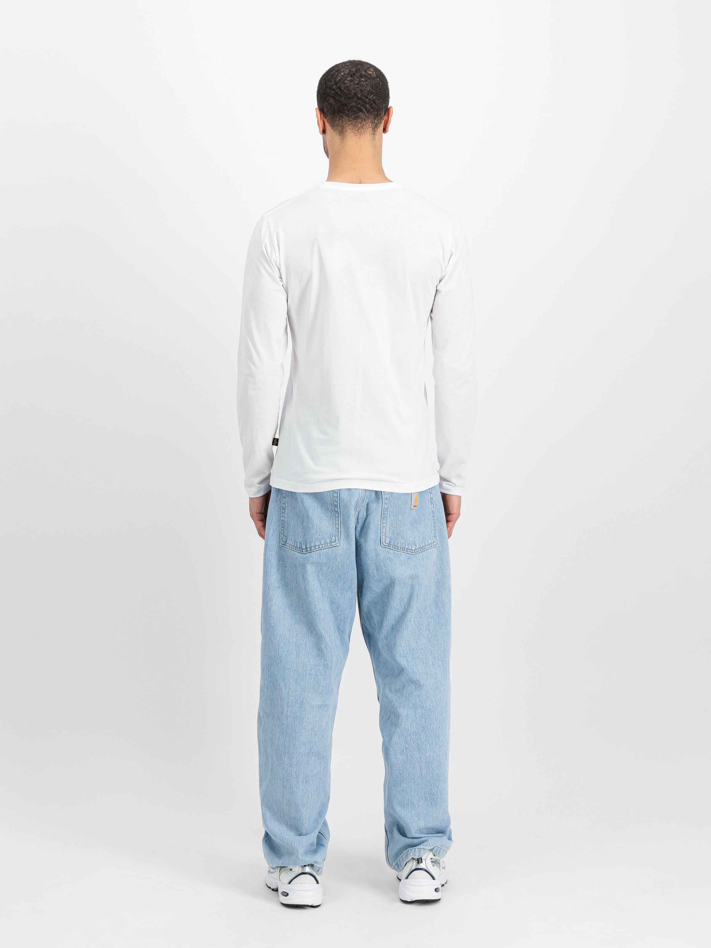 Basic Big Logo Longsleeve white 100510_09_2_model_00002_125238
