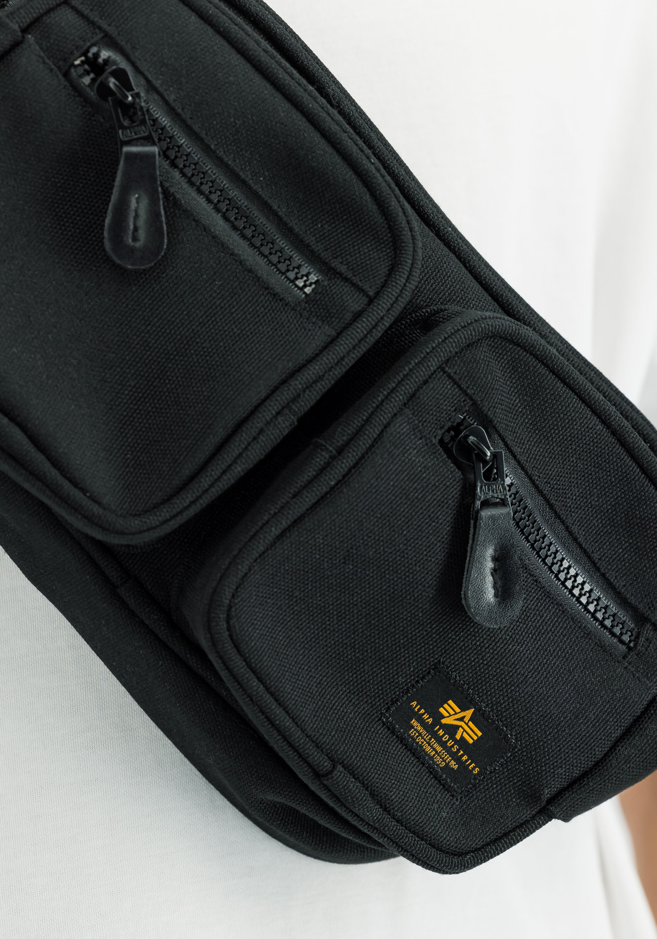Label Waist Bag black 156943_03_3_detail_00001_146518