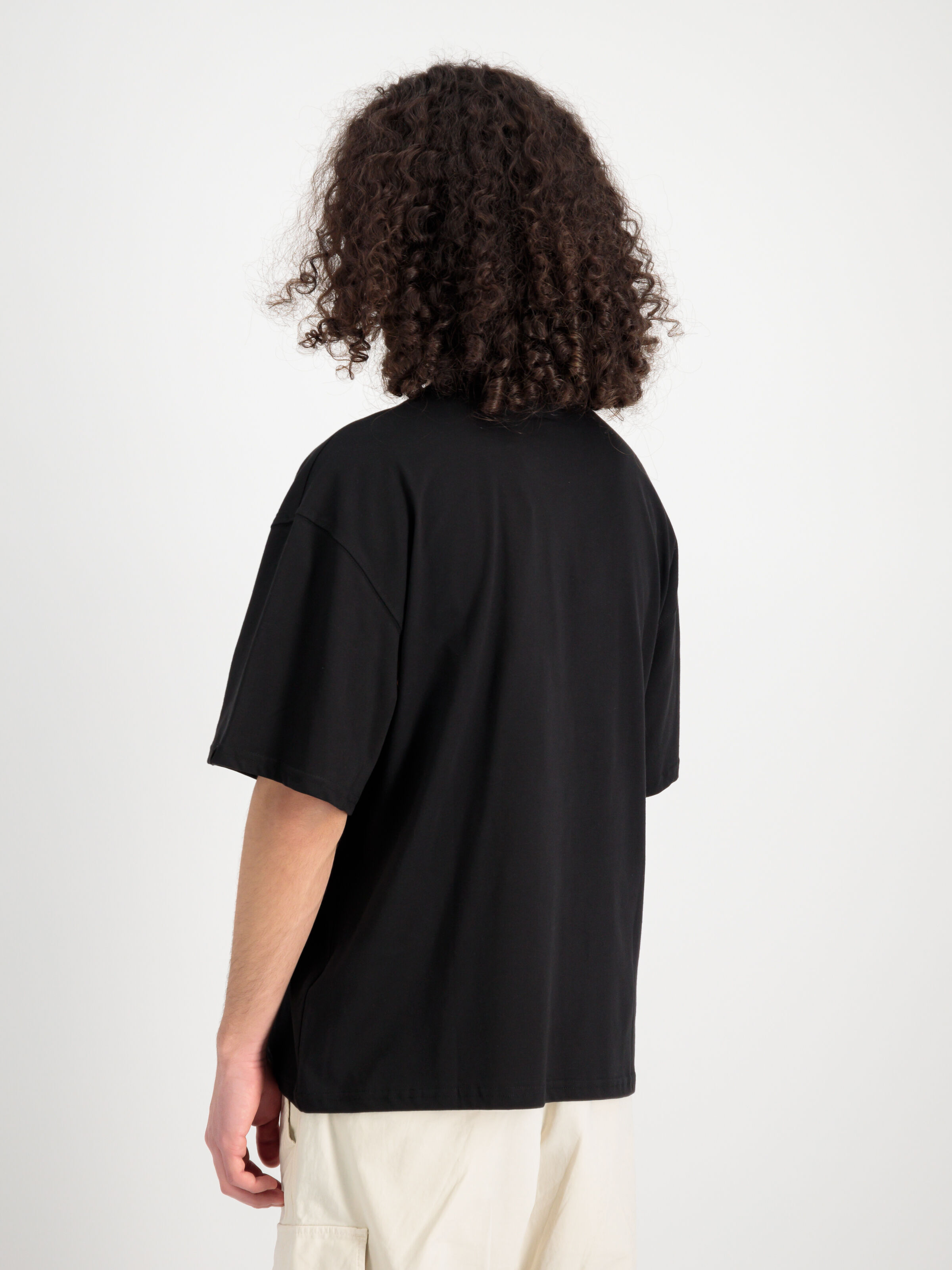 College T-Shirt black 146501_03_2_model_00004_149520