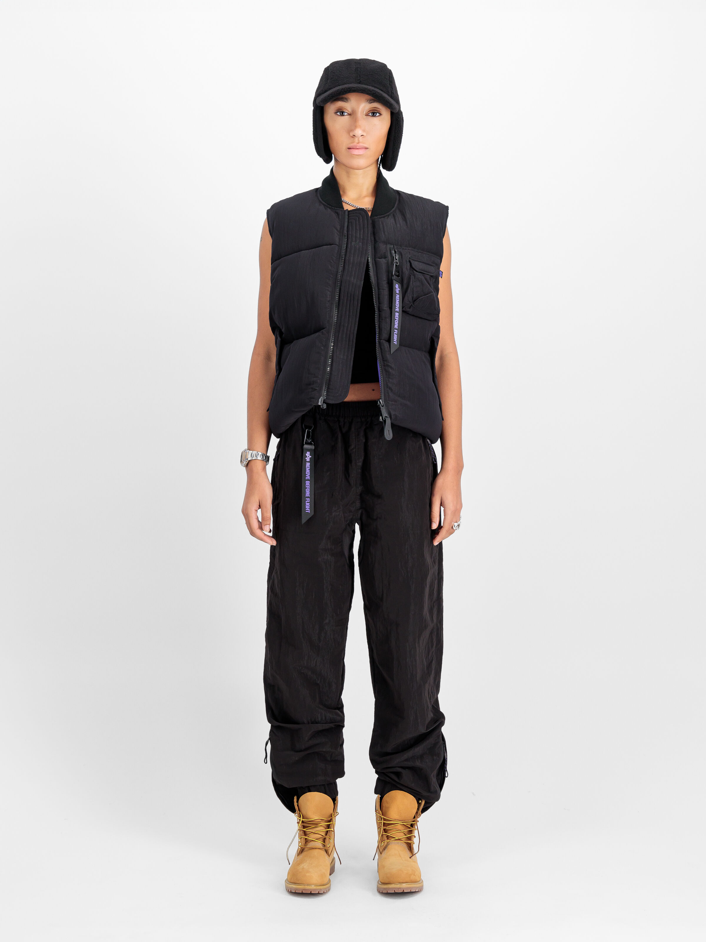 UV Zip Pant black 148211UV_03_2_model_00001_114037
