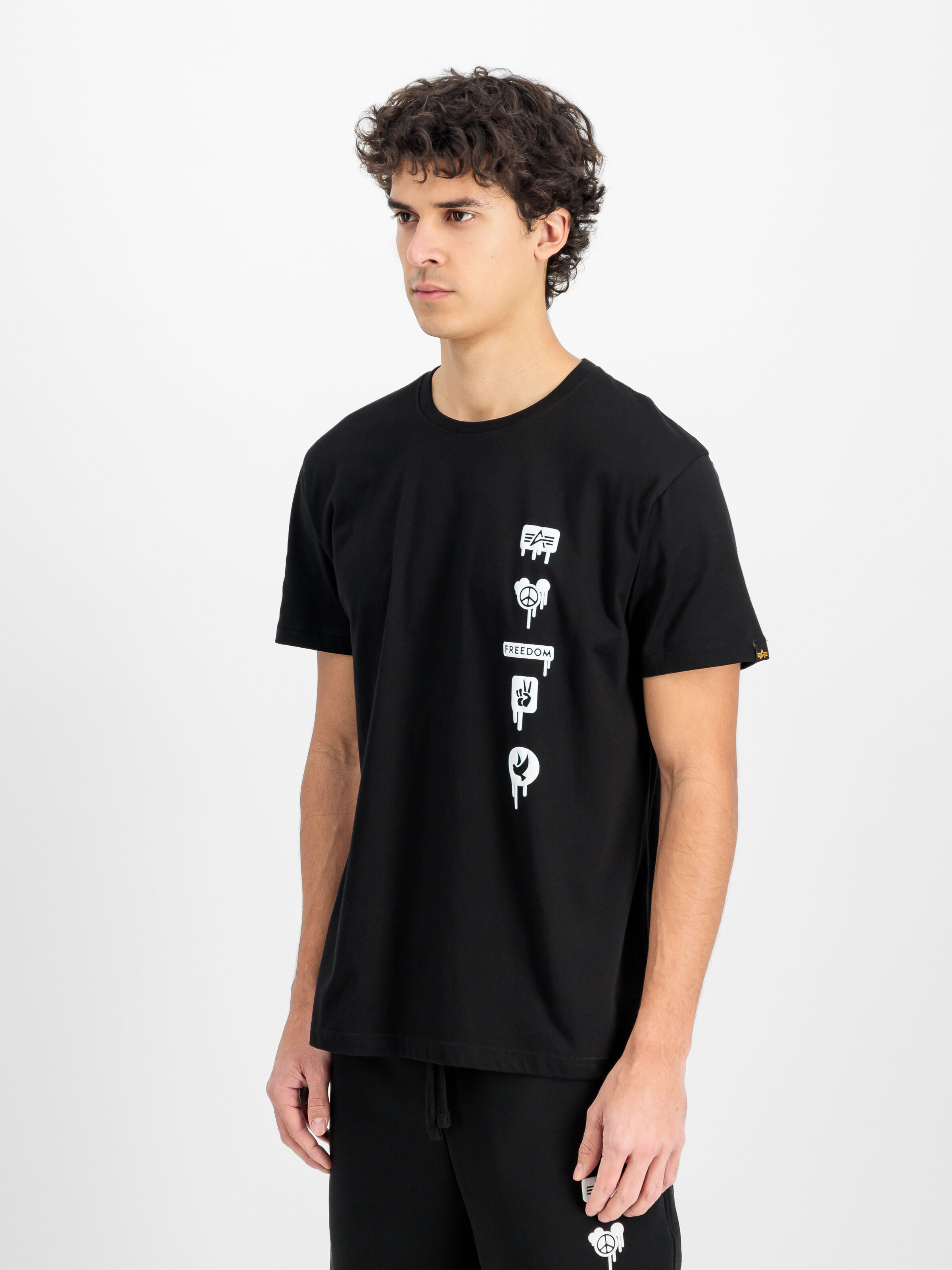 Freedom T-Shirt black 156539_03_2_model_00003_142043