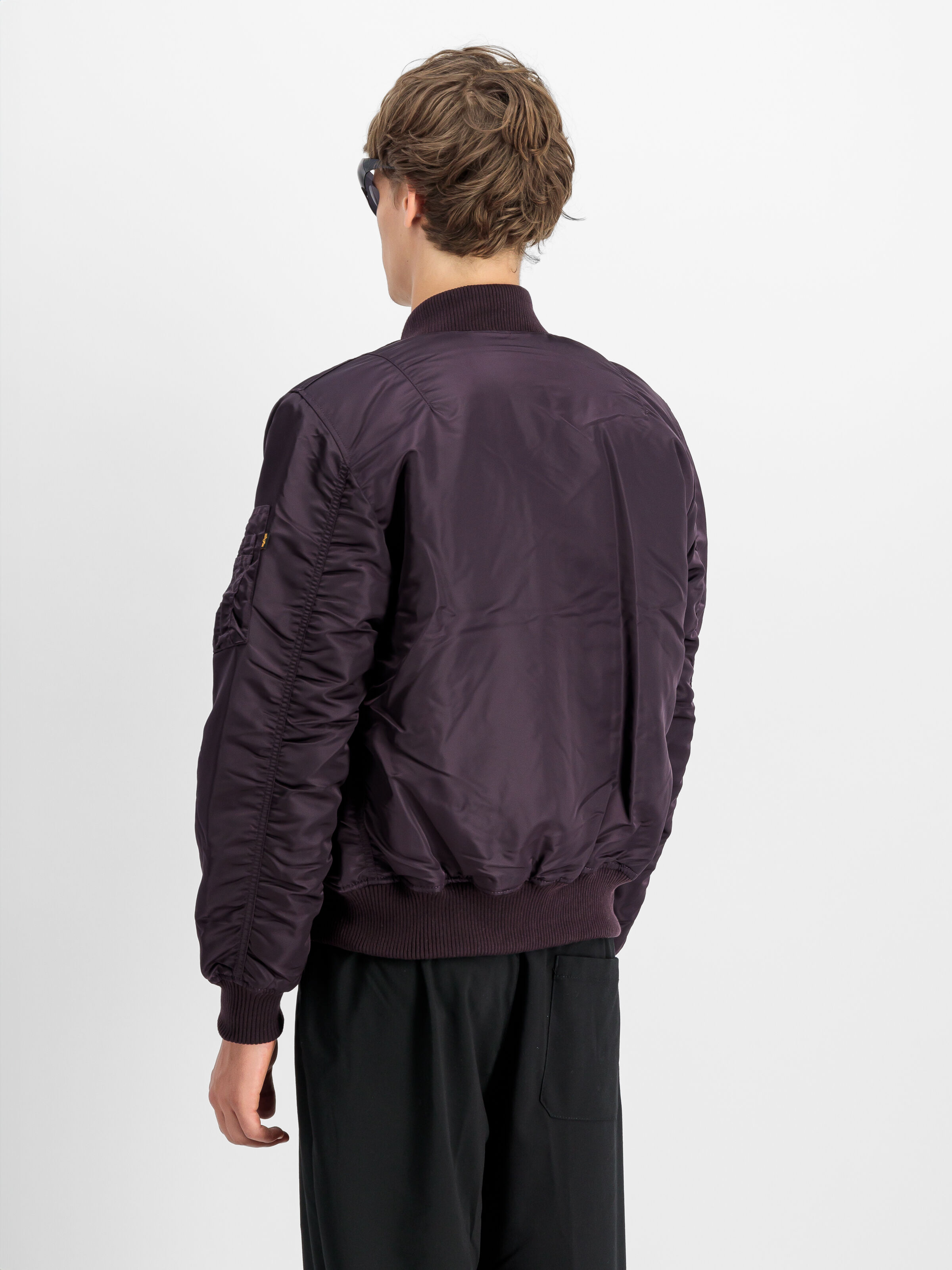 MA-1 VF 59 Bomber Jacket Plum 191118_719_2_model_00004_107065