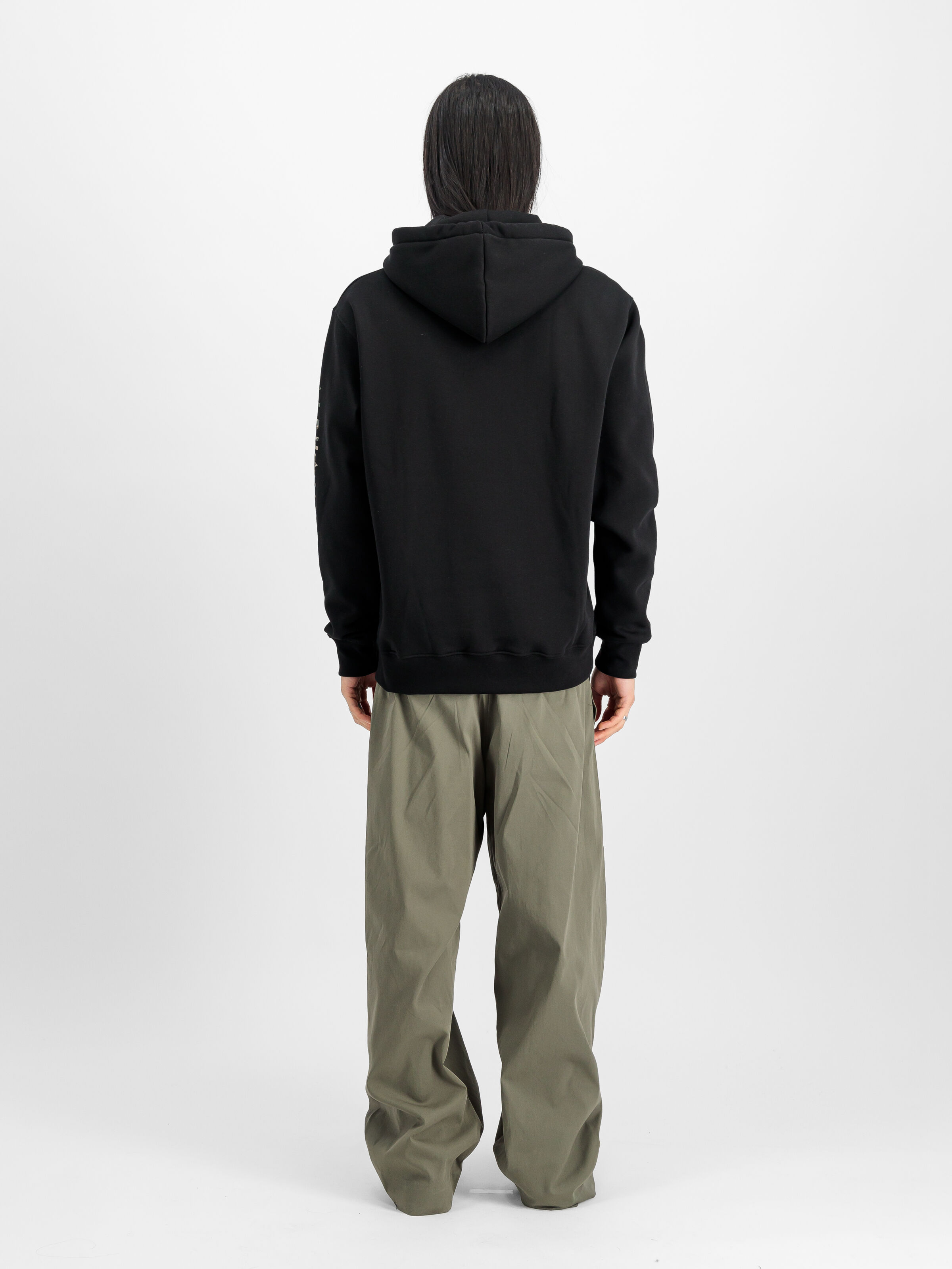 Camo Sleeve Hoodie black 156340_03_2_model_00002_147620