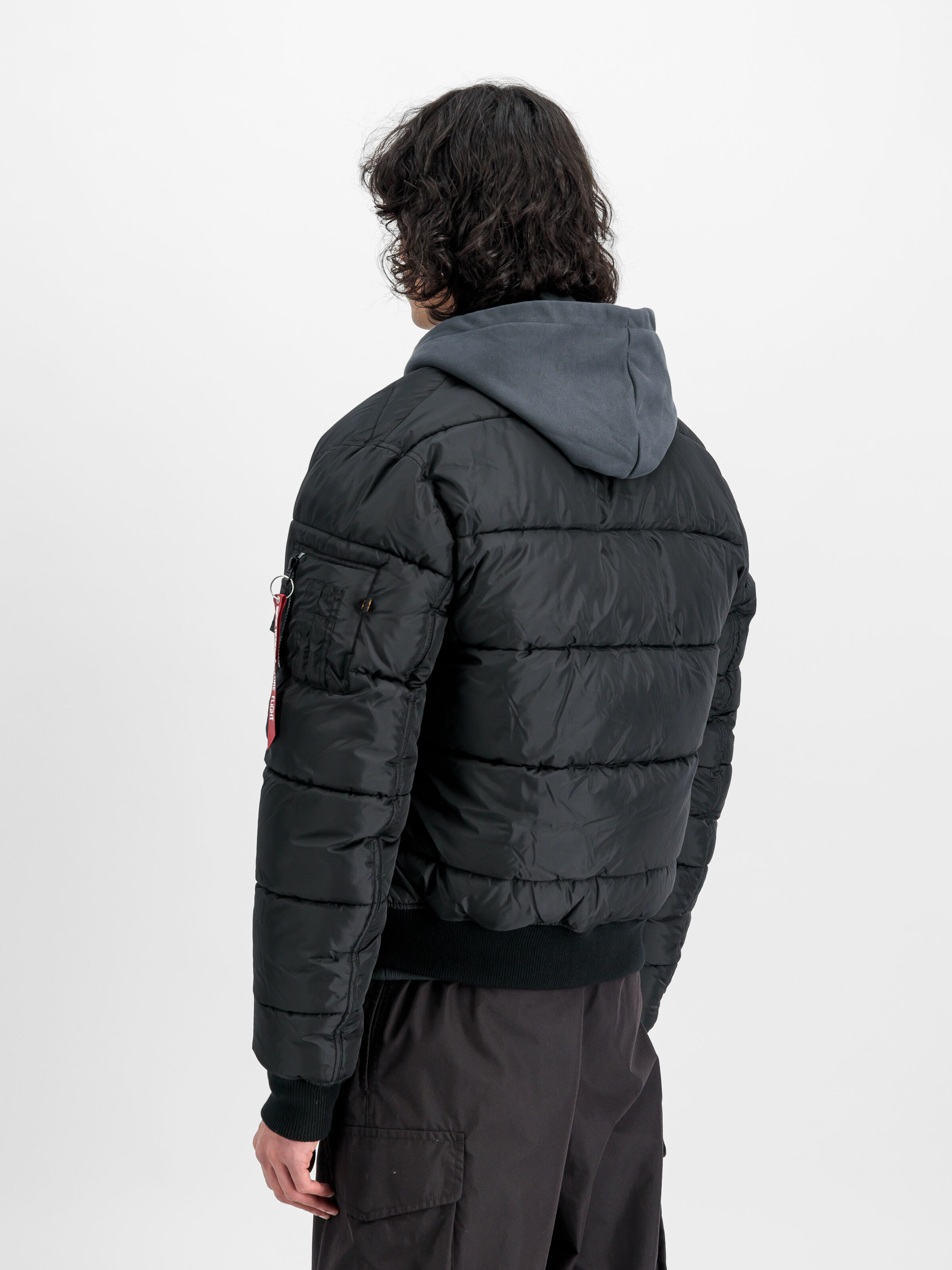 MA-1 Puffer Bomber Jacket black 138116_03_2_model_00004_129093