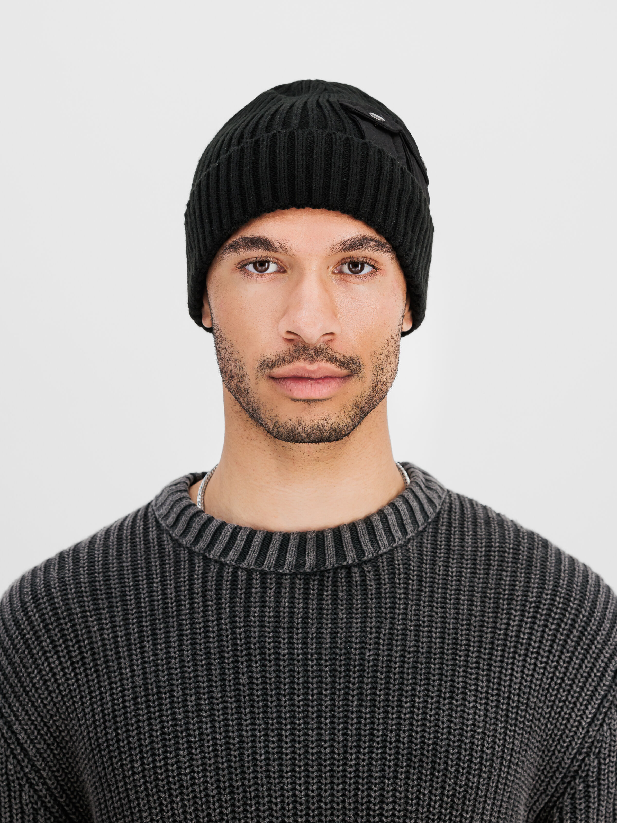 Utility Beanie black 138904_03_2_model_00001_125888