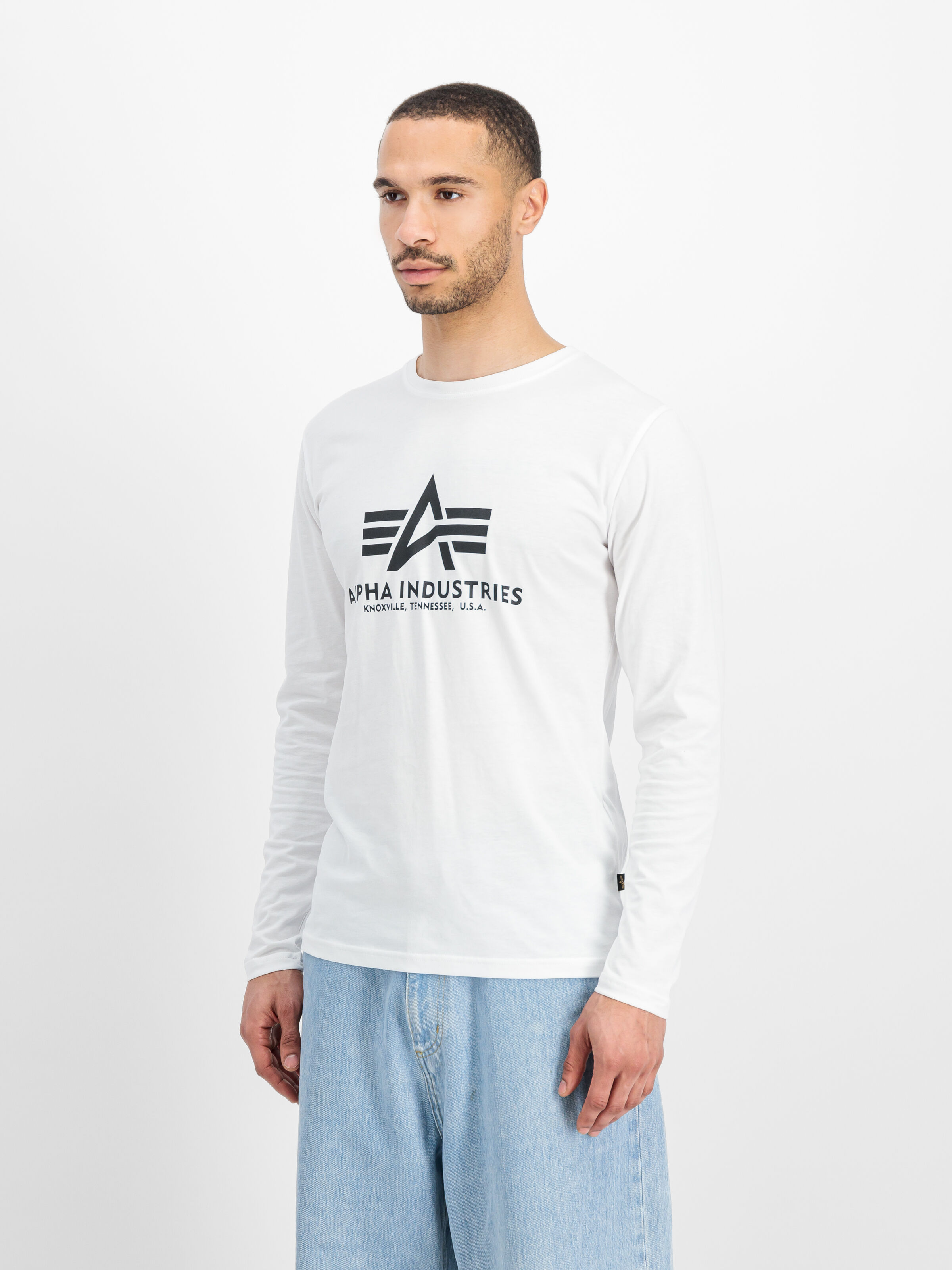 Basic Big Logo Longsleeve white 100510_09_2_model_00003_125239