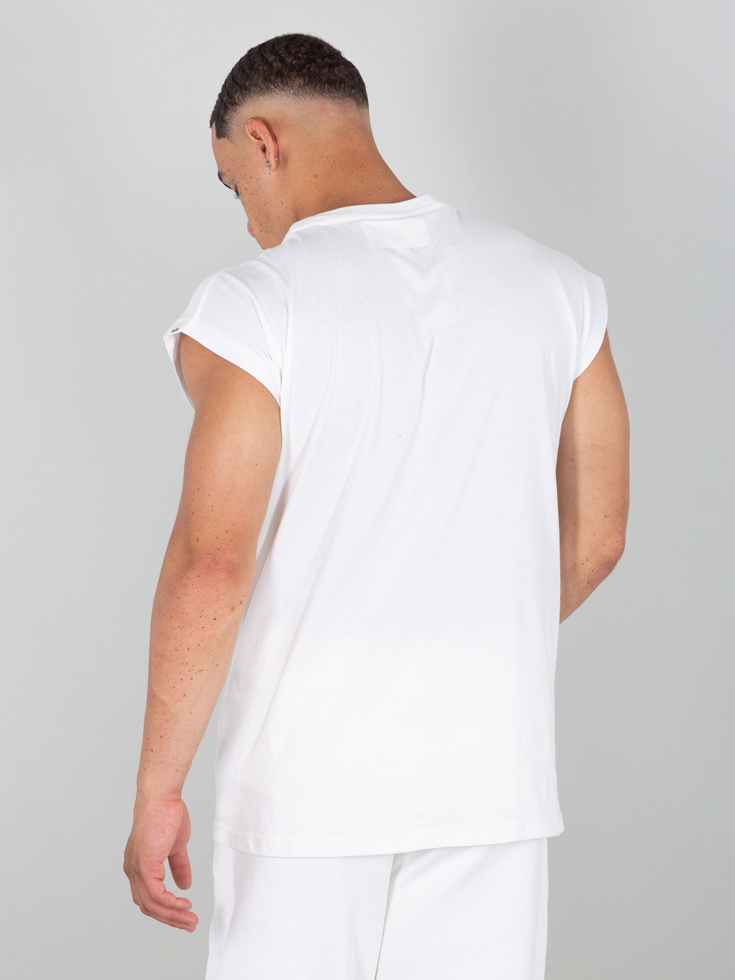Organics Embroidery Sleeveless T-Shirt organic white 118531_626_alpha_industries_organics_emb_sleeveless_t_004_124189