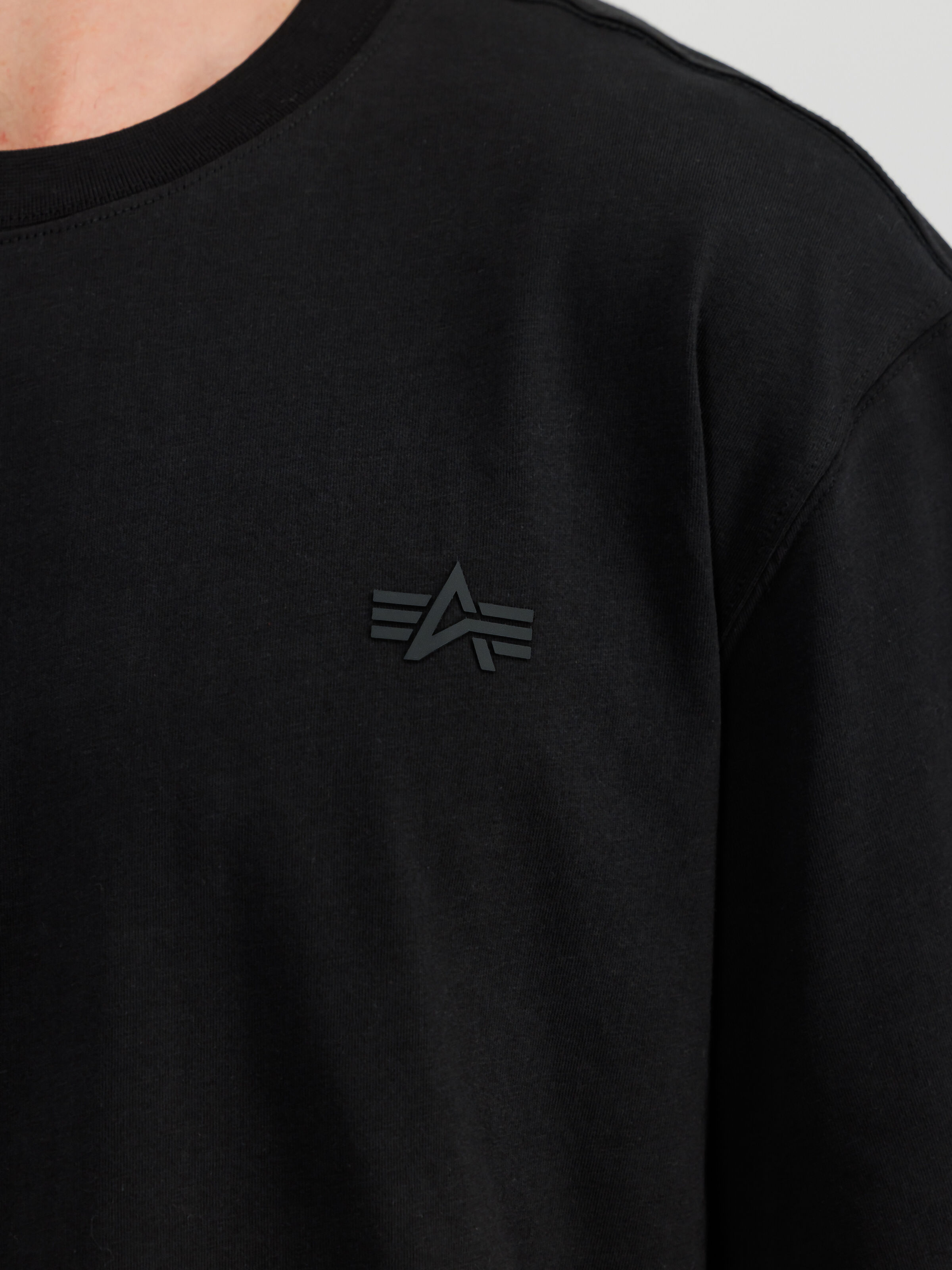 Base UV T-Shirt black 768008_03_3_detail_00001_245646