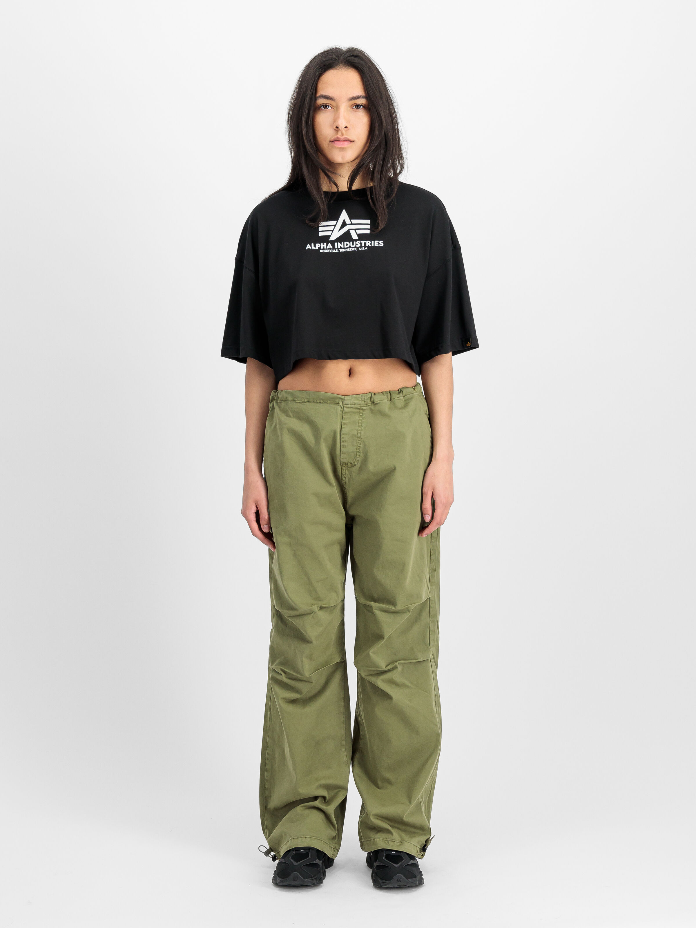 Basic Big Logo Cropped PP T-Shirt Women black 258060_03_2_model_00001_165557