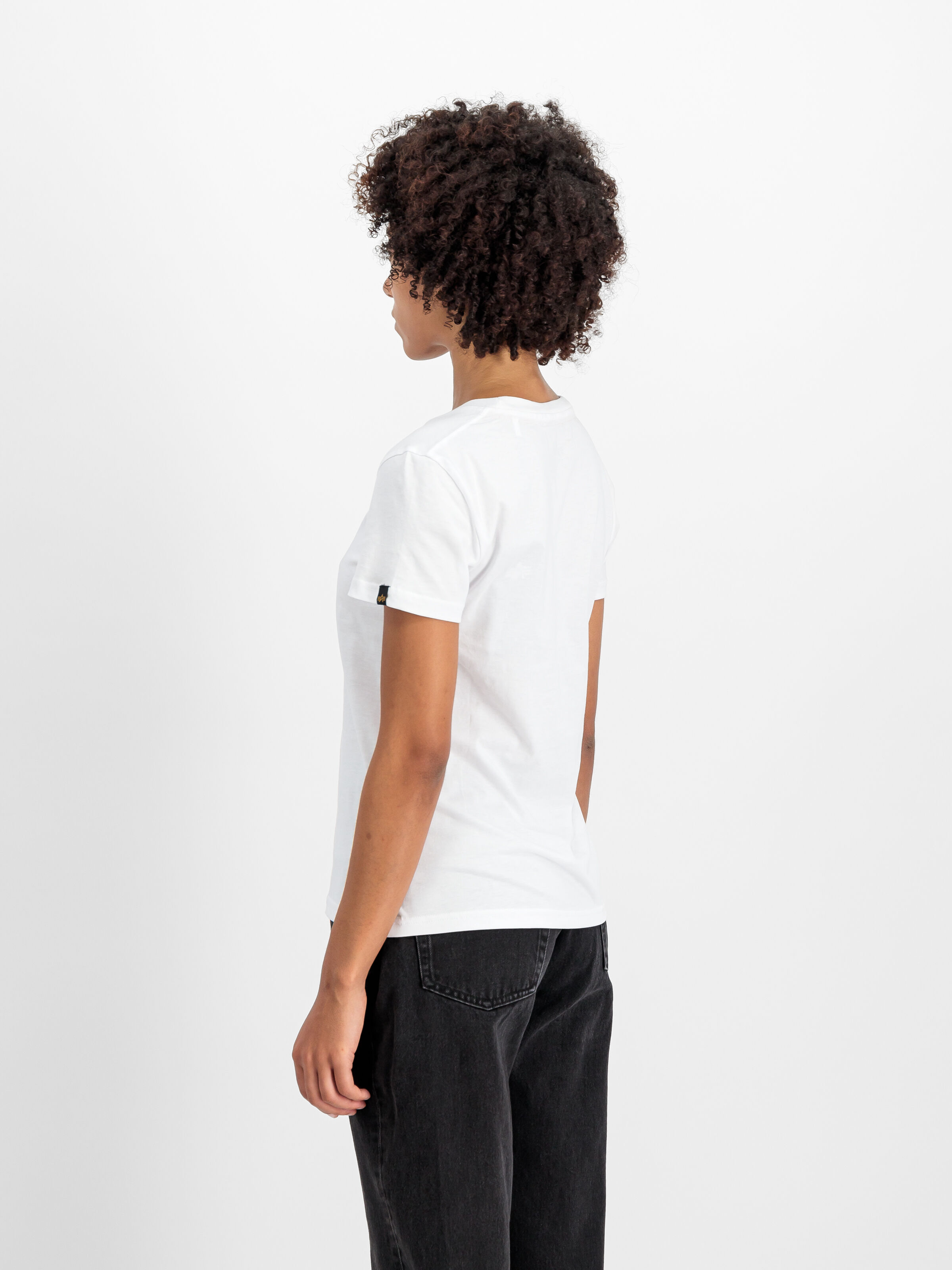 New Basic Big Logo T-Shirt Women white 196051_09_2_model_00004_112666