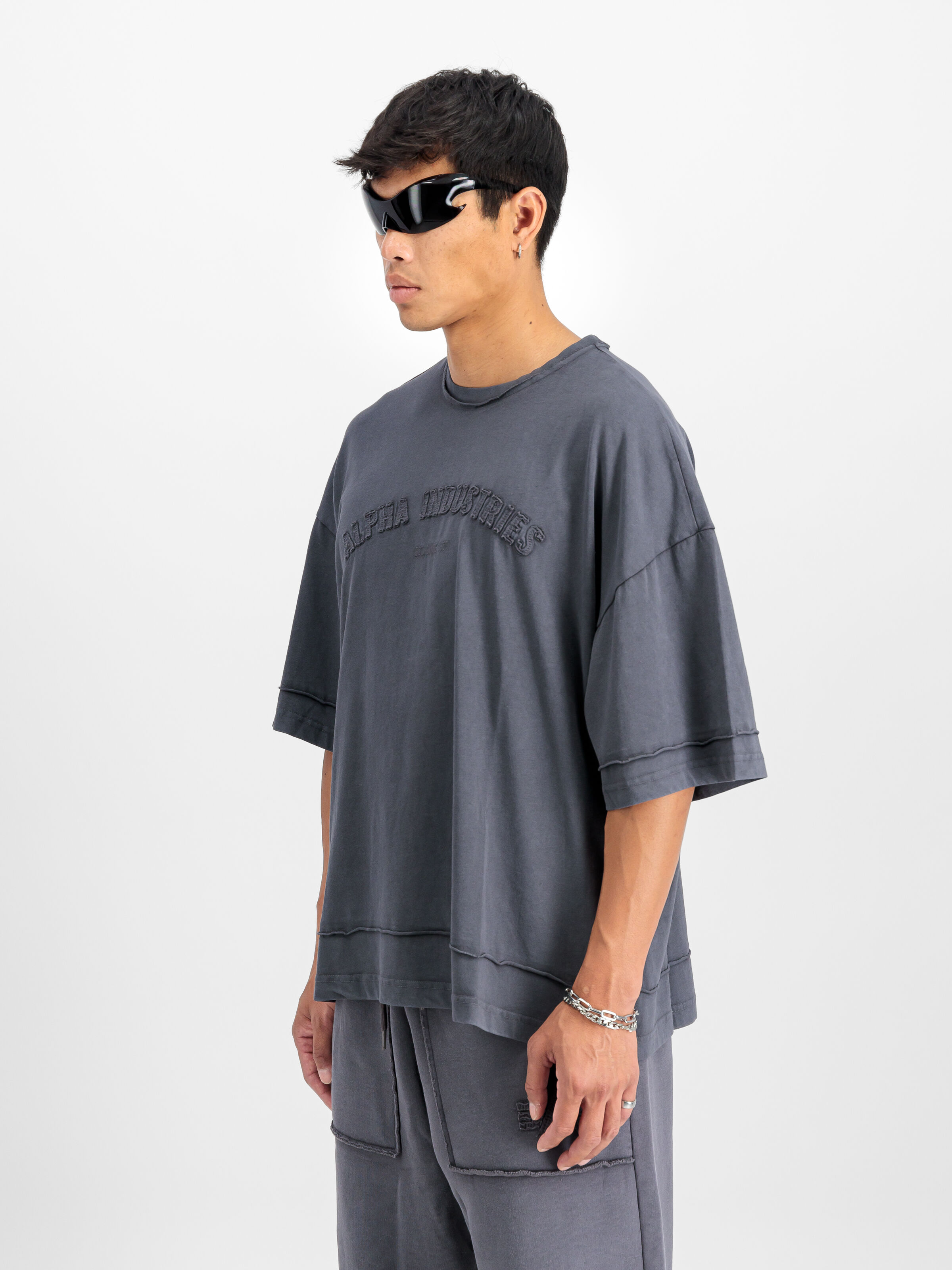 Open Edge T-Shirt vintage grey 148505_684_2_model_00003_108356